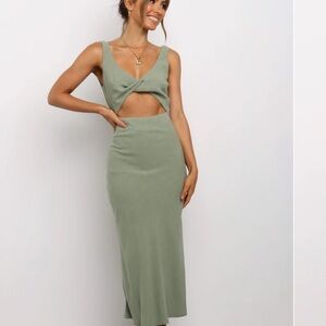 Petal & Pup Apollo Dress in Olive - Size 12